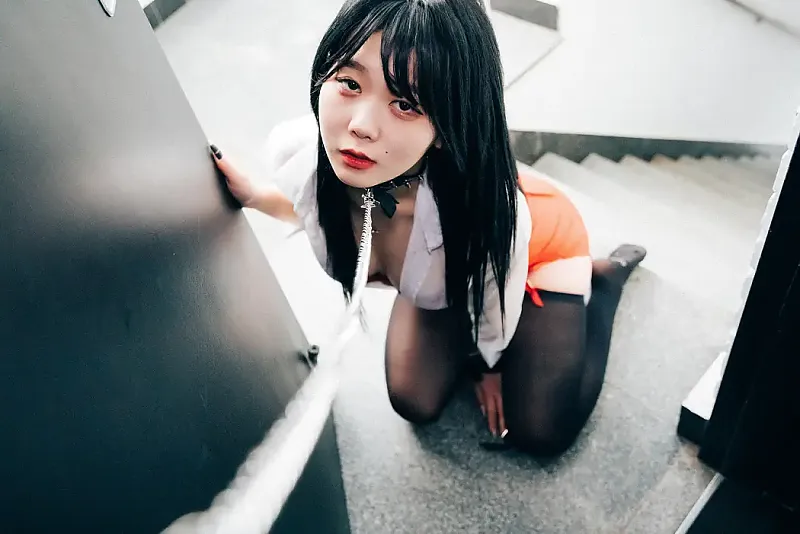 ZIA.Kwon 권지아, 루지 ‘사무실 노예’ Set.01